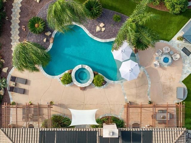 877 Hidden View Lane, Escondido, CA 92027