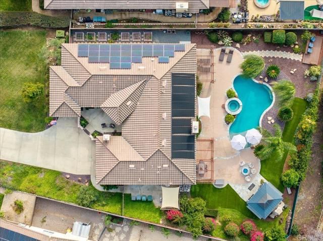 877 Hidden View Lane, Escondido, CA 92027