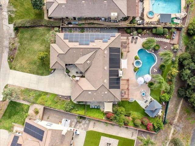 877 Hidden View Lane, Escondido, CA 92027