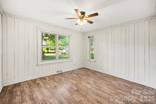 624 Margaret Drive, Statesville, NC 28677