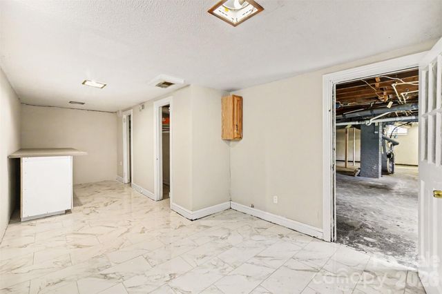624 Margaret Drive, Statesville, NC 28677