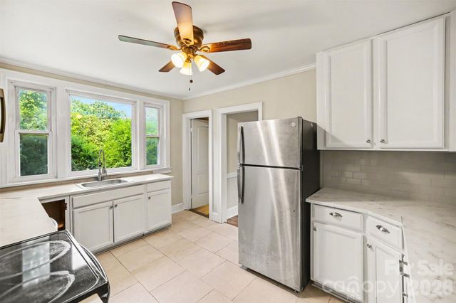 624 Margaret Drive, Statesville, NC 28677