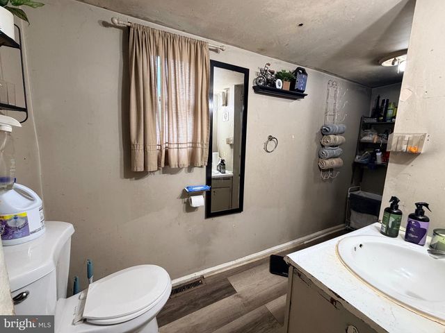 305 S 2ND ST, Millville, NJ 08332