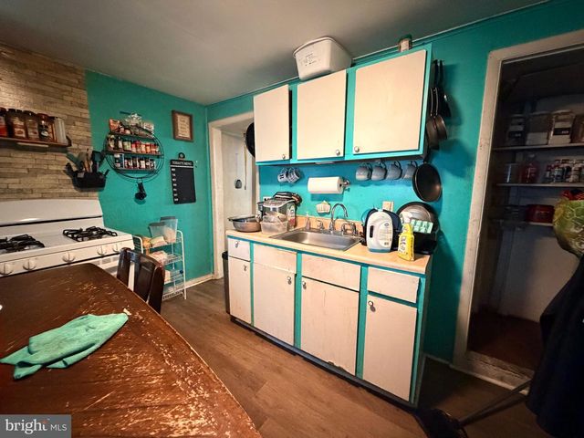 305 S 2ND ST, Millville, NJ 08332