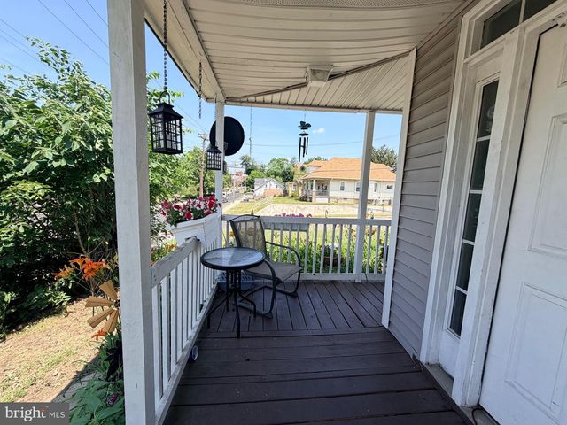 305 S 2ND ST, Millville, NJ 08332