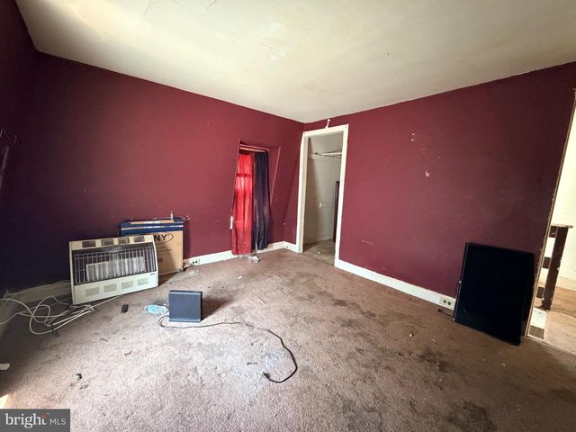 305 S 2ND ST, Millville, NJ 08332