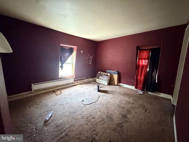305 S 2ND ST, Millville, NJ 08332