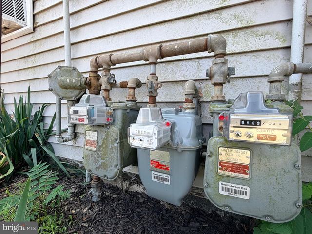305 S 2ND ST, Millville, NJ 08332