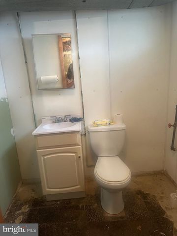 906 HOMESTEAD ST, Baltimore, MD 21218