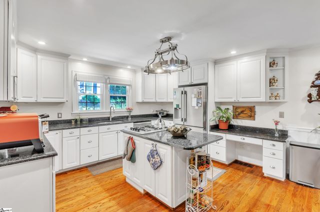 1009 Edwards Road, Greenville, SC 29615