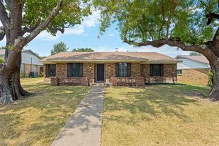 2629 Montclair Lane, Mesquite, TX 75150