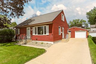 2031 17 1/2 Street NW, Rochester, MN 55901