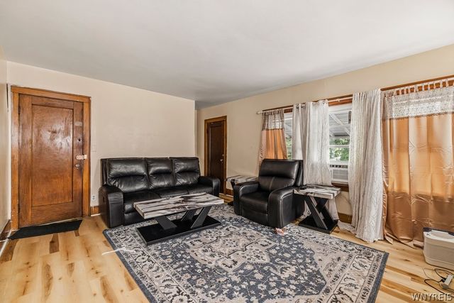 106 Jewett Avenue, Buffalo, NY 14214