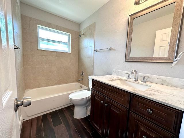 812 Center Street Unit 3, Jupiter, FL 33458