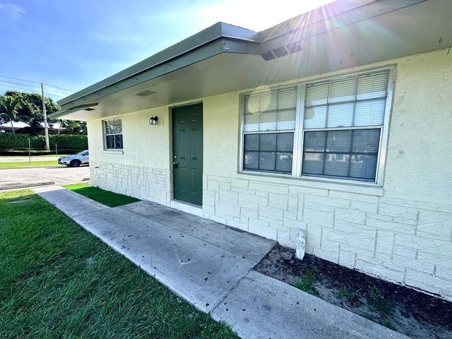 812 Center Street Unit 3, Jupiter, FL 33458