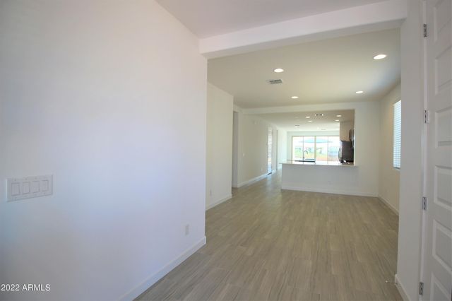9241 W Roma Avenue, Phoenix, AZ 85037