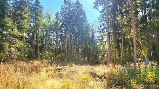 1976 Boon Road, Oak Harbor, WA 98277