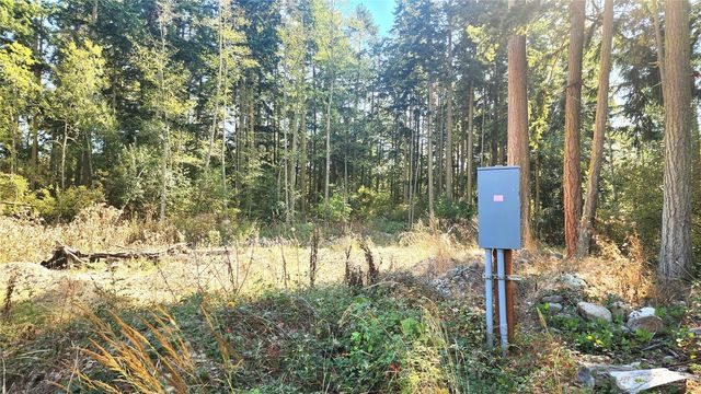 1976 Boon Road, Oak Harbor, WA 98277