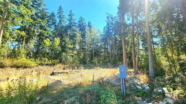 1976 Boon Road, Oak Harbor, WA 98277