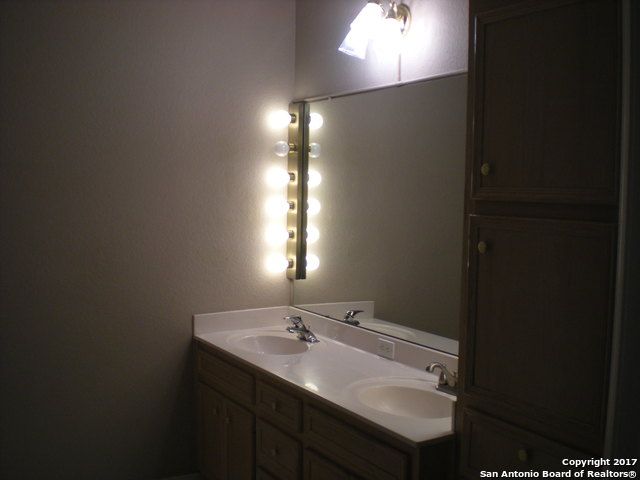 1418 Azalea, New Braunfels, TX 78130