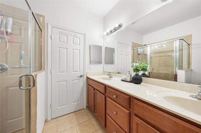 16958 SW 92nd St 16958, Miami, FL 33196