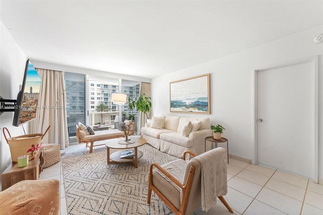 5700 Collins Ave 5B, Miami Beach, FL 33140