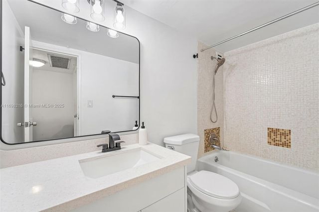 5700 Collins Ave 5B, Miami Beach, FL 33140