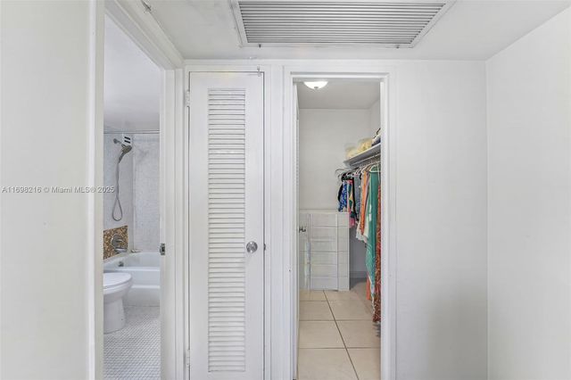 5700 Collins Ave 5B, Miami Beach, FL 33140