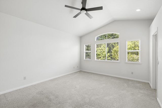 160 Hopfield Dr, Folsom, CA 95630