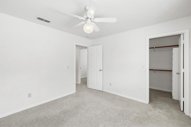 160 Hopfield Dr, Folsom, CA 95630