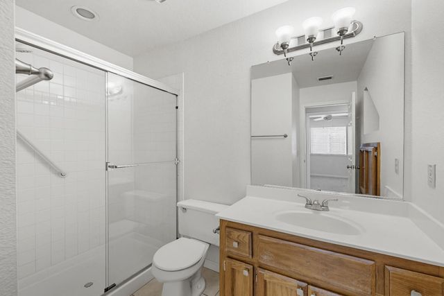 160 Hopfield Dr, Folsom, CA 95630