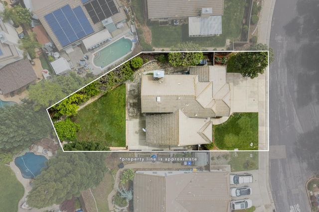 160 Hopfield Dr, Folsom, CA 95630