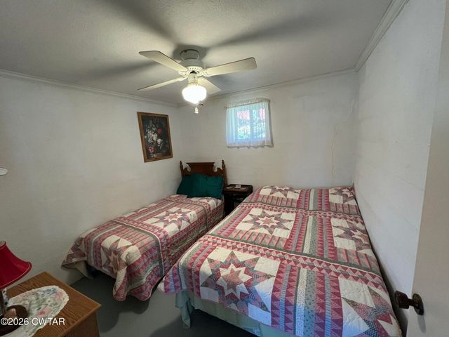 50 Deaton Ln, Parsons, TN 38363