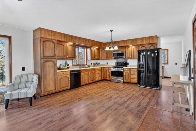 70 Dallion Ford Lane, Buffalo, MO 65622