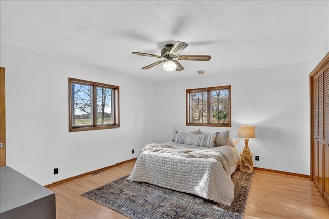 70 Dallion Ford Lane, Buffalo, MO 65622