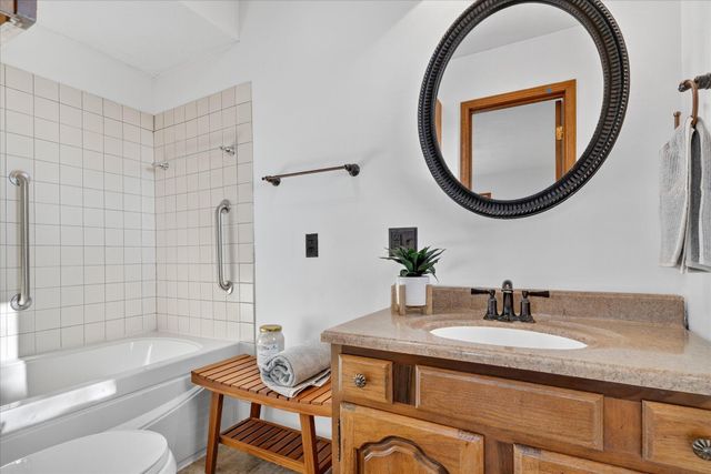 70 Dallion Ford Lane, Buffalo, MO 65622