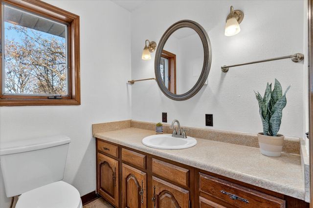 70 Dallion Ford Lane, Buffalo, MO 65622