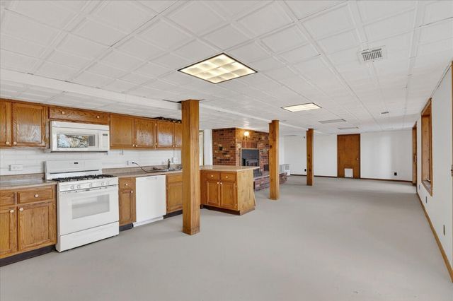 70 Dallion Ford Lane, Buffalo, MO 65622