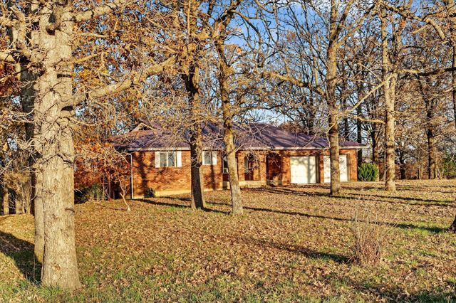 70 Dallion Ford Lane, Buffalo, MO 65622