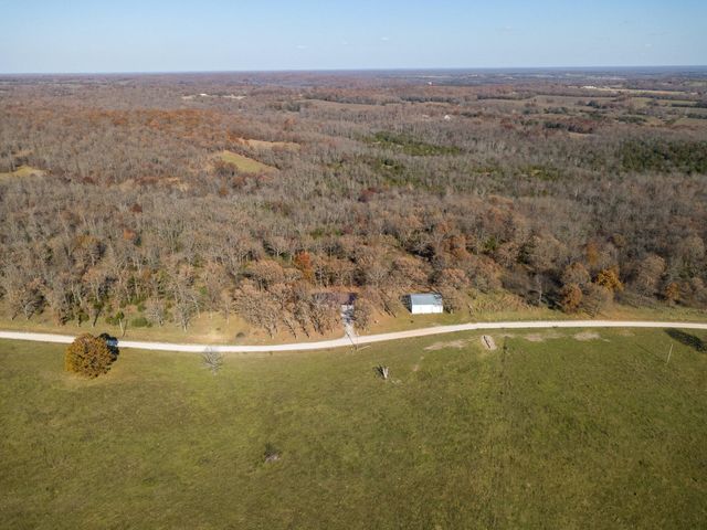 70 Dallion Ford Lane, Buffalo, MO 65622