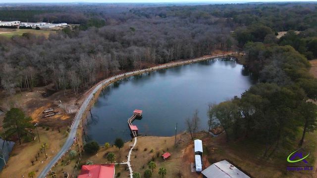 2327 N Hwy 41, Perry, GA 31069