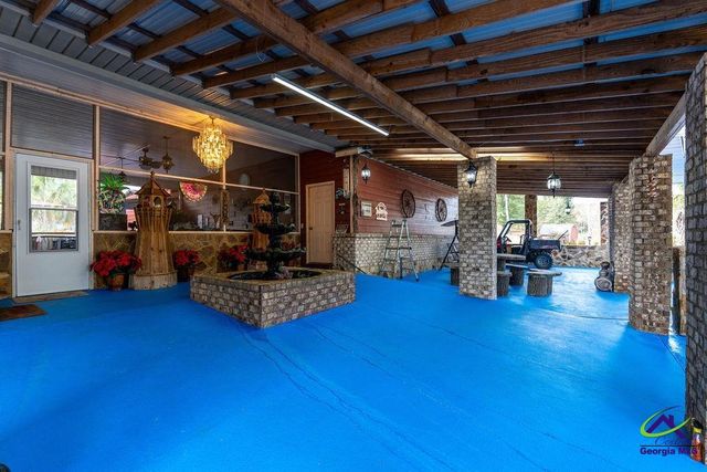 2327 N Hwy 41, Perry, GA 31069