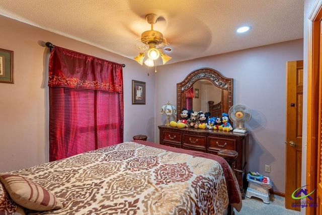 2327 N Hwy 41, Perry, GA 31069