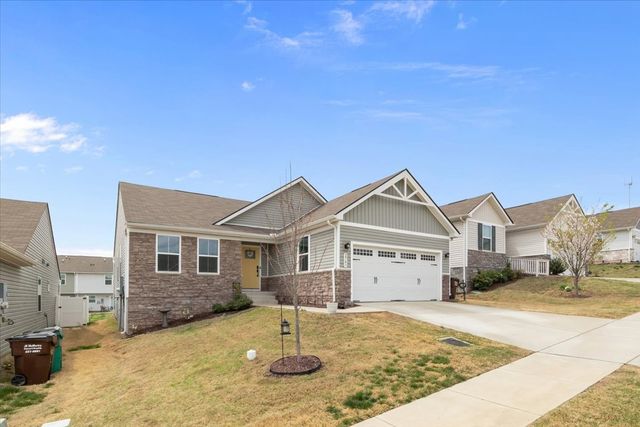 2741 Thornton Grove Blvd, Nashville, TN 37207