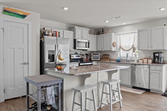 2741 Thornton Grove Blvd, Nashville, TN 37207