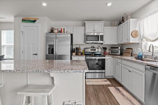 2741 Thornton Grove Blvd, Nashville, TN 37207