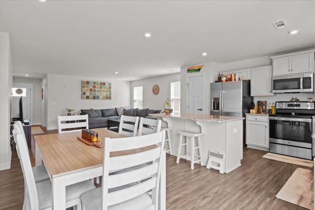 2741 Thornton Grove Blvd, Nashville, TN 37207