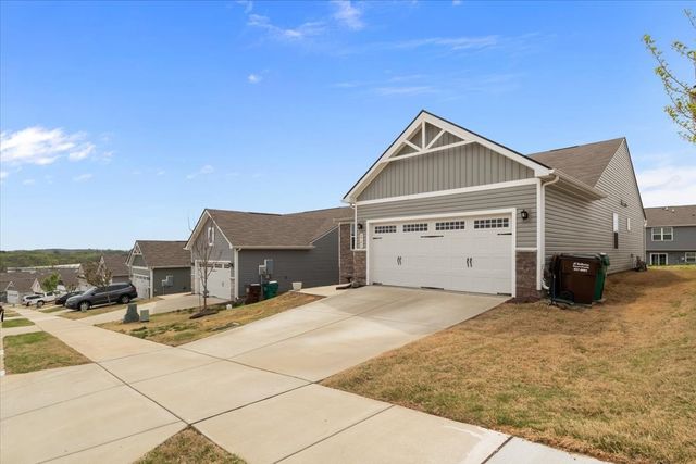 2741 Thornton Grove Blvd, Nashville, TN 37207