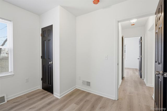 3426 Signet Drive, Waterford Charter Township, MI 48329