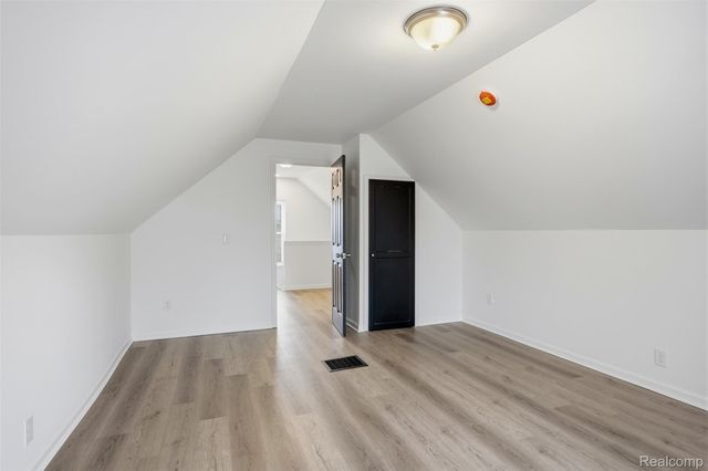 3426 Signet Drive, Waterford Charter Township, MI 48329